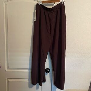 Lululemon New with tags, Womens Swift Wide-Leg Mid-Rise Pant, Size 10, brown